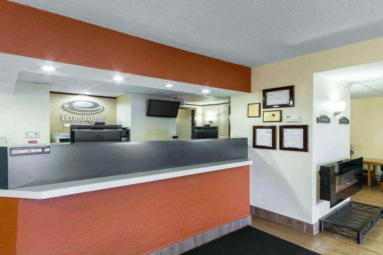 Econo Lodge Madison East Exterior foto
